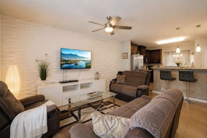 House (6 Bedrooms) | Interior - Meadow Manor - 10 Mins to Disney! (Kissimmee)