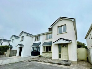 Exterior - An Tulan Cleasach Spiddal (Spiddal)