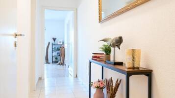 Deluxe Condo, Balcony, Garden View | Interior