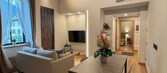 Elegante bilocale in pieno centro. Comodo ai servizi e agli impianti sciistici.