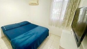 Room - Complete house with 2 bedrooms / Close to everything (Cabo Frio)