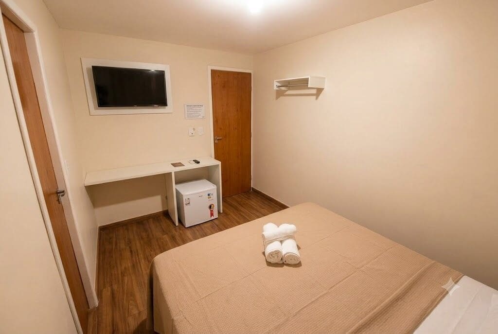 Kamar Double | Meja kerja dan Wi-Fi gratis