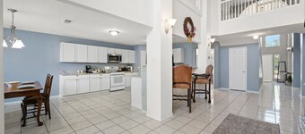 Large 6 BR king beds, fireplace, kids area, 4 TVs in Rockwall, TX - East Dallas