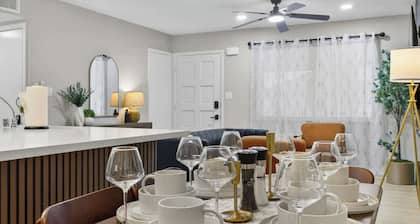 Opulent 6BR Retreat for 16 Guests w/ Games!