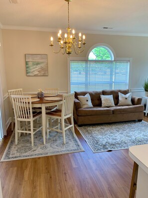 Interior - Pet & Golfer-Friendly 1BR/1BA Condo at Magnolia Place! (Myrtle Beach)