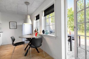 Dining - BV460 Blåvand - Sønderballevej 4 B (Ho)