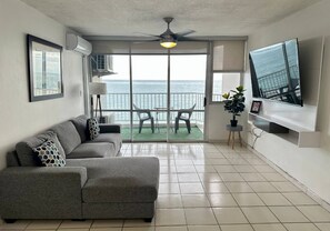 Leilighet, 1 soverom, terrasse | Oppholdsområde