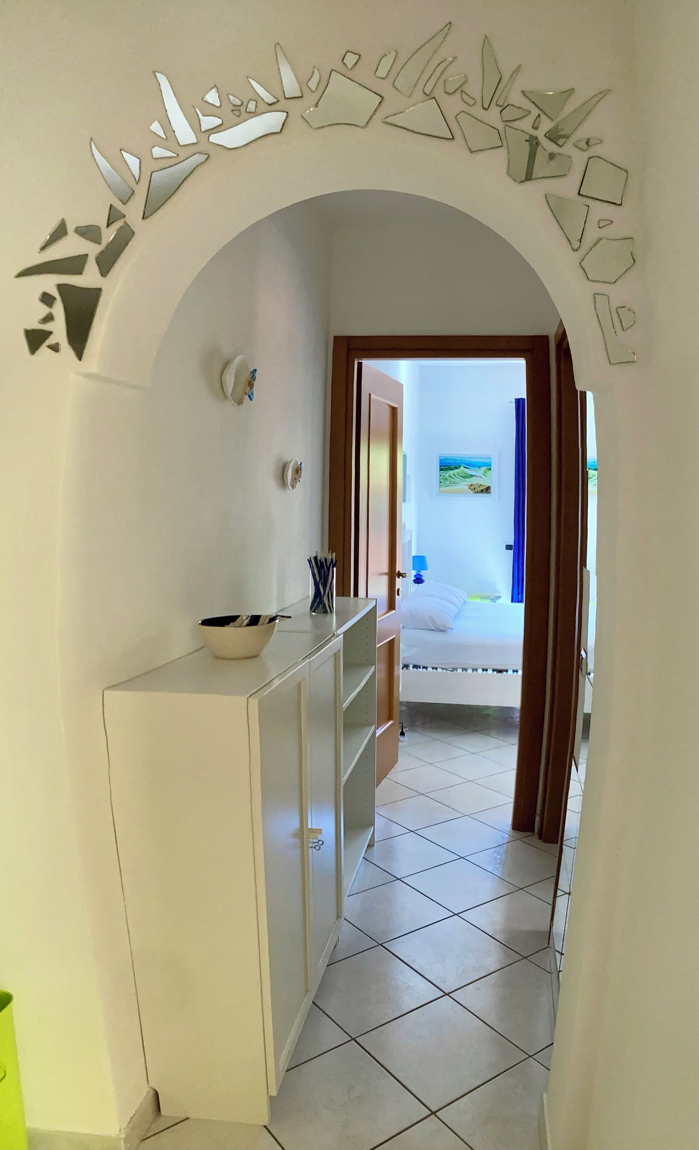1 chambre, coffres-forts dans les chambres, fer et planche à repasser