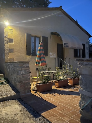 Exterior - A typical Tuscan country house (Montalcino)