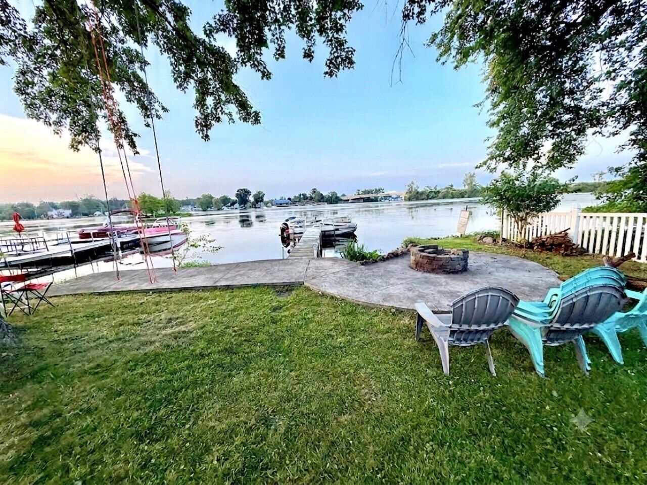 Lake View