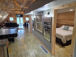 1 dormitorio, tabla de planchar con plancha, wifi gratis y ropa de cama