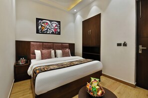 Deluxe Double Room | Desk, laptop workspace, WiFi (free) - Hotel Namaskar (New Delhi)