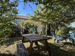 Outdoor dining - Comfortable house, parking, pets allowed - 6 guests (BOISBRETEAU)