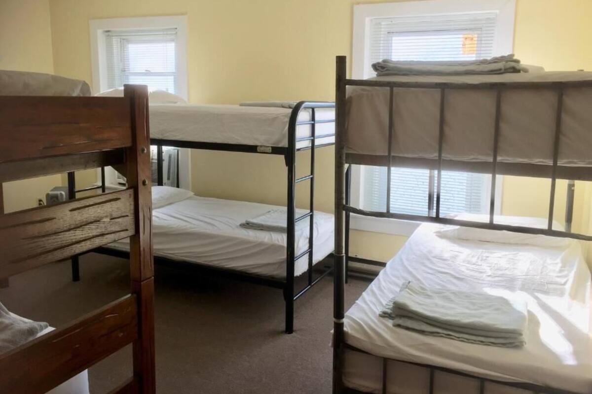 Dormitorio compartido, solo para mujeres, vista a la ciudad