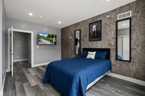 Iron/ironing board, internet, bed sheets - Spacious 2-bedroom apartment in fabulous Philadelphia with AC (Philadelphia)