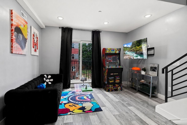 Interior - Spacious 2-bedroom apartment in fabulous Philadelphia with AC (Philadelphia)