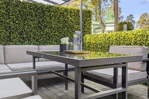 Outdoor dining - Marmi Boutique Hotel Jurmala (Jūrmala)