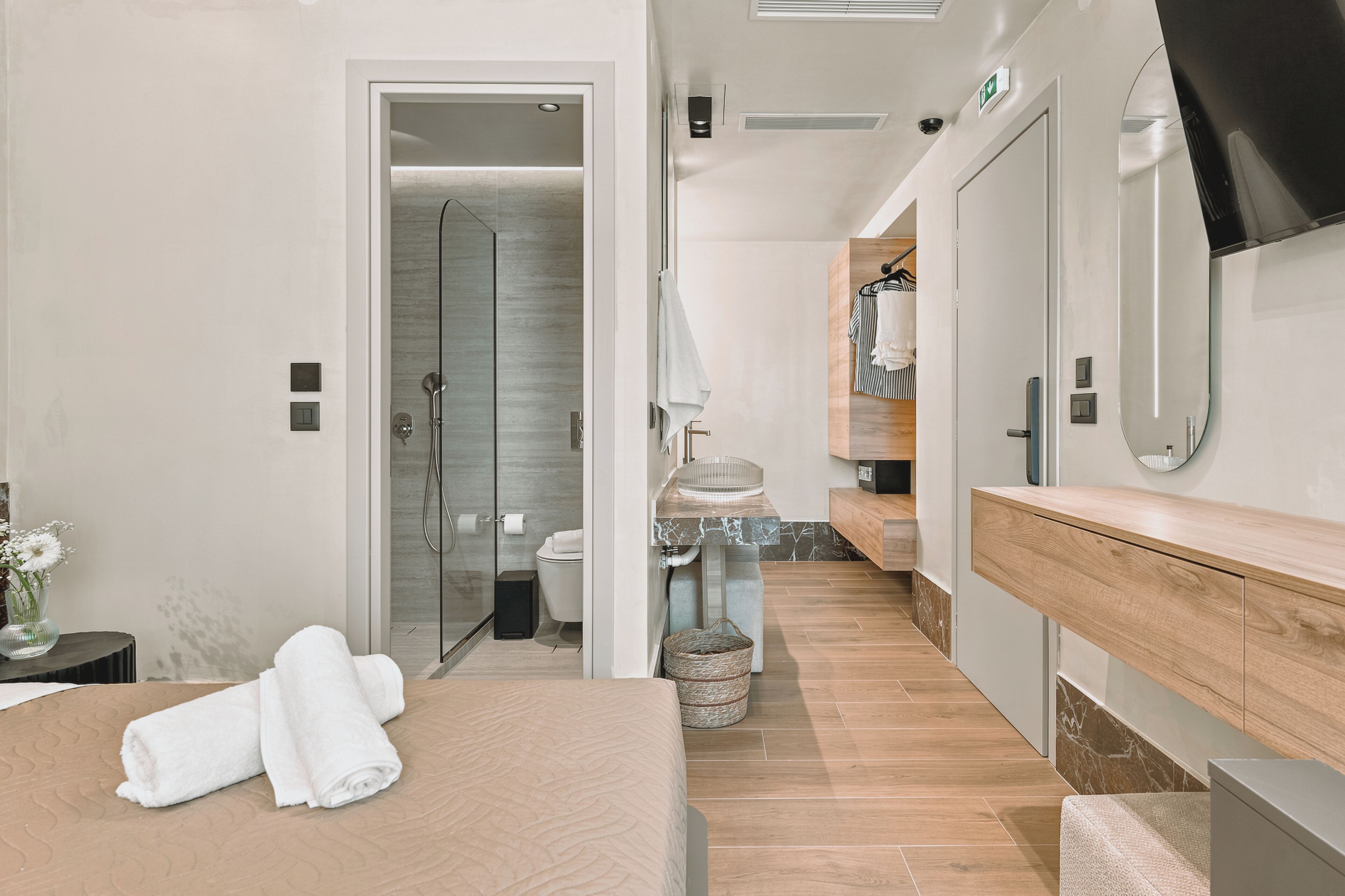 Kamar Triple Standar | Brankas, setrika/meja setrika, Wi-Fi gratis, dan seprai linen