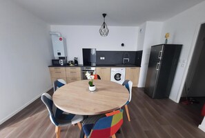Unclassified image, 4 of 7, button - Apartment with a garden for 4–6 people (Othis)