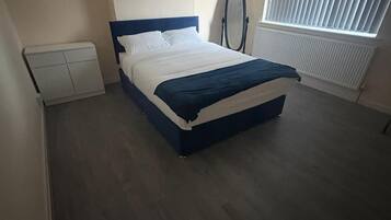 3 Schlafzimmer, Bügeleisen/Bügelbrett, kostenloses WLAN, Bettwäsche