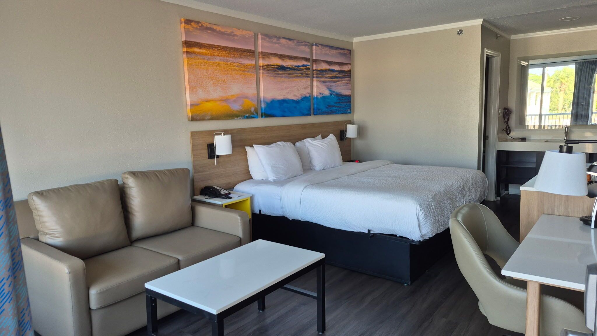 Suite, 1 King Bed, Non Smoking