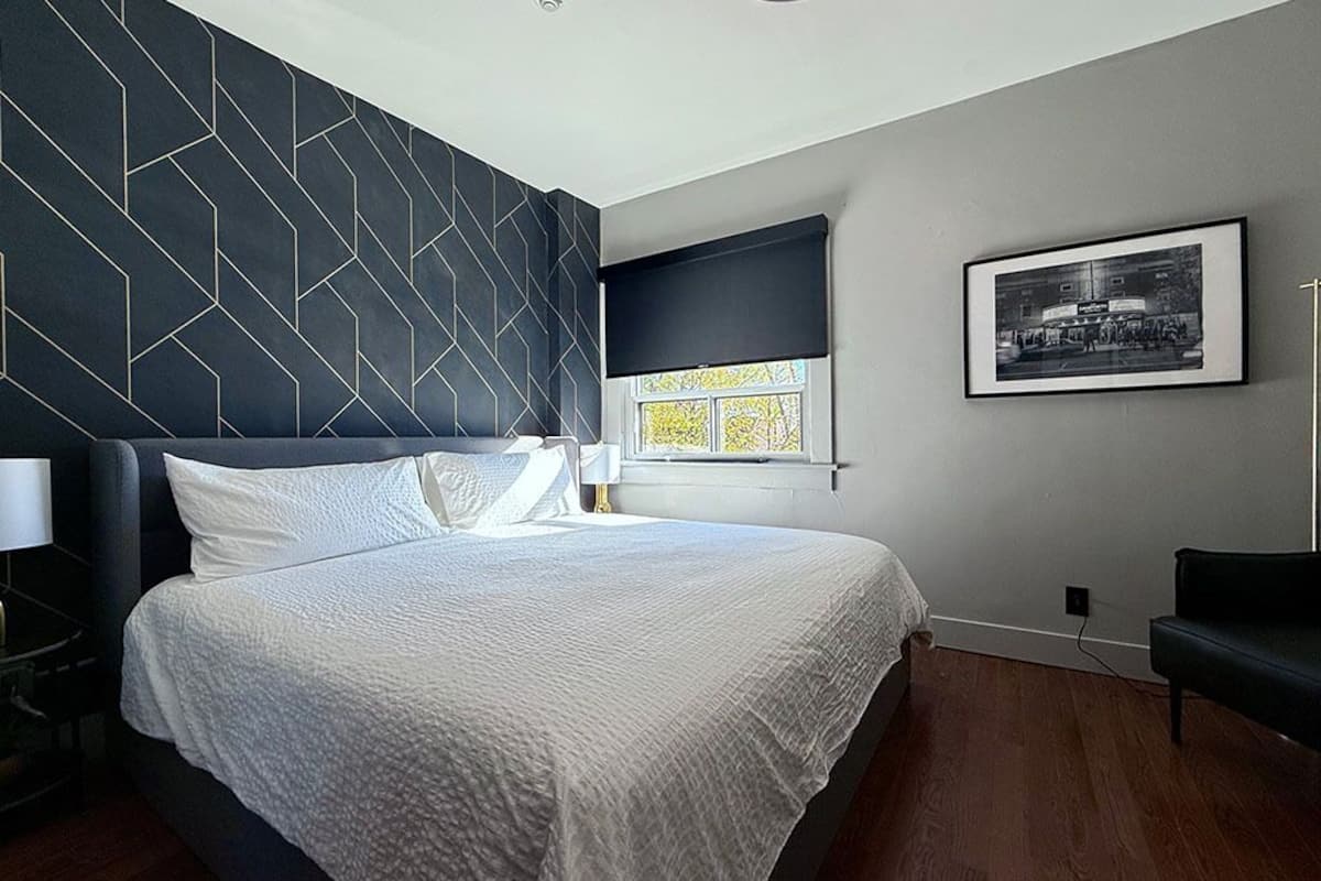 Deluxe Apartment, 2 Bedrooms, Non Smoking, Kitchenette | Premium bedding, memory foam beds, in-room safe, laptop workspace