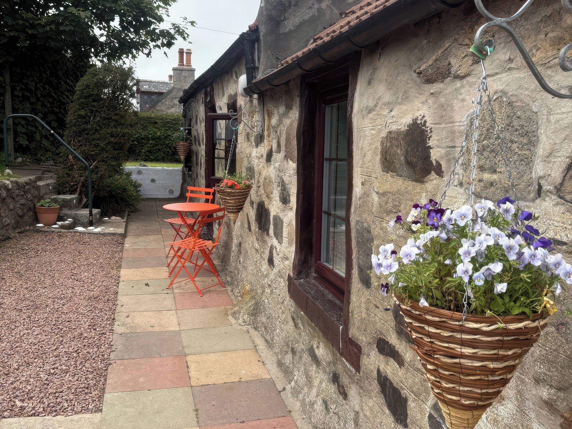 Cottage | Outdoor dining