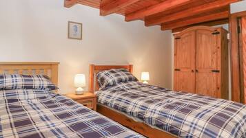 2 bedrooms, WiFi (free), individually decorated, individually furnished