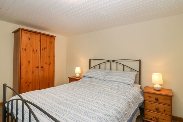 2 bedrooms, WiFi (free), individually decorated, individually furnished