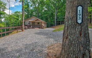 Exterior - Bougie Branch Cabin has so much to offer! (Murphy)