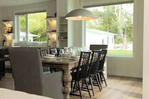 Exclusive Villa, Lake View | Dining