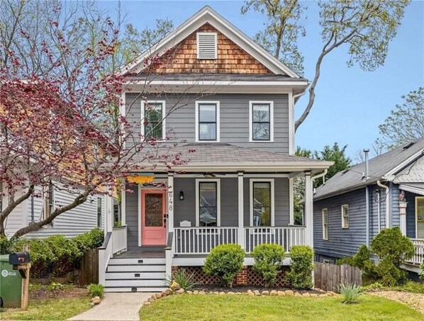 Exterior - 4BR Grant Park • Walk to BeltLine, Zoo & Eastern (Atlanta)