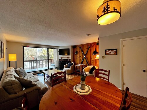 Lovely 2-bedroom condo in picturesque Waterville Valley!