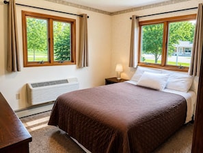 2 Schlafzimmer, Schreibtisch, WLAN, Bettwäsche