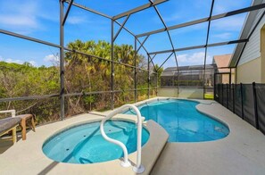 Pool - Spacious 4-bedroom house in beautiful Kissimmee near Disney & Parks (Kissimmee)