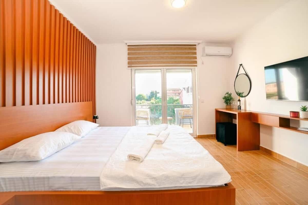 Deluxe Double Room, Balcony, Pool View | Blackout drapes, WiFi (free)