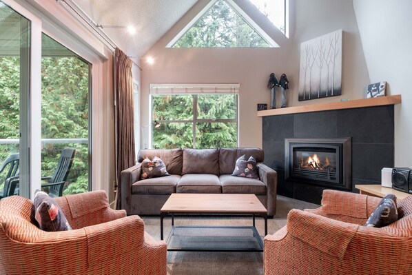 Living area: Pull-out sofa - Free Parking | Steps to Blackcomb | Shared Hot Tub (Whistler)