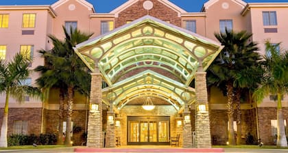 Accessible 2BR Suite w/ Daily Breakfast & Pool