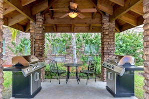 Terrace/patio - Chic 1BR Suite w/ Free Breakfast, Pool & Hot Tub (McAllen)