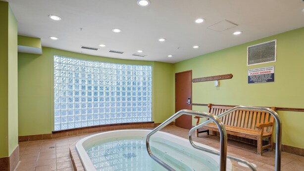 Interior - Village stroll | Free parking | Fireplace | Wifi (Whistler)