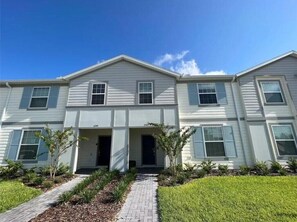 Exterior - 5 BD/ 4.5 BA/ Windsor Island (3745 PL) (Davenport)