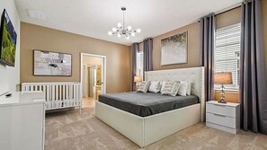 Room - Themed Rooms! 9 BD/ 6 BA/ Windsor Island (2176 LC) (Davenport)