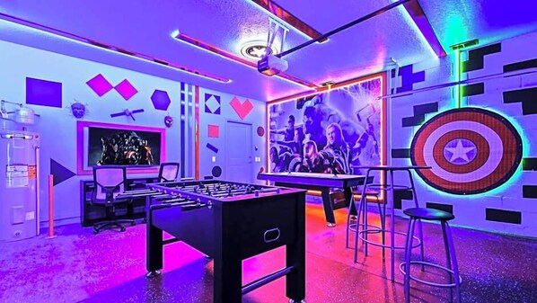 Games room - Themed Rooms! 9 BD/ 6 BA/ Windsor Island (2176 LC) (Davenport)