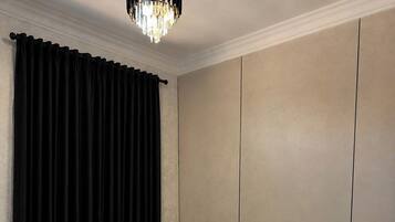 2 bedrooms, iron/ironing board, WiFi (free), bed sheets