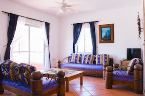 Apartment, Balcony, Beach View | Living area - Playa Condo 7 P.Alta cerca Balandra (La Paz)