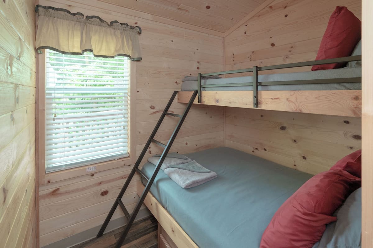 Premium Villa, 2 Bedrooms | WiFi (free)