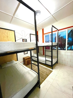6 bedrooms, WiFi, bed sheets - Amazing 6-bedroom Beach House with AC in La Libertad, Surf City, El Salvador (La Libertad)