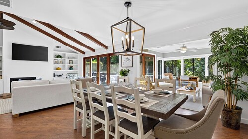 Wildwood Hideaway by Avantstay Deck + Fire Table Sea Pines