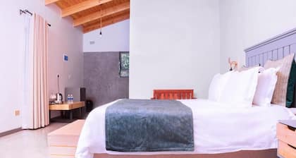 The Woodlands Retreat