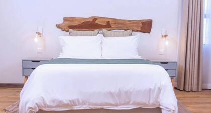 The Woodlands Retreat